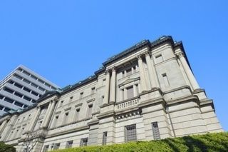 お金を借りる前に知っておきたい！銀行・信販・消費者金融の違いは