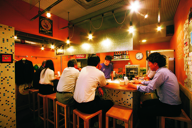 【弓削聞平の福岡グルメ】おひとりさまビギナー歓迎のアットホームな店