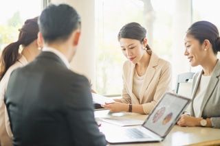 20代女性必見！専業主婦と共働き、年金がおトクなのはどっちか比較してみた