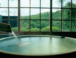 雨の日はのんびり温泉に！熊本の豪華ランチ付き日帰り温泉3選