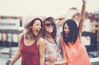 アラサー独身女性が「預貯金口座を1つにしてはいけない」理由