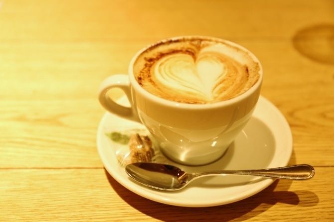 妊婦中でもコーヒーを飲みたい人へ、デカフェのすすめ