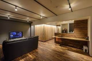 カッコいい大人の男の部屋へ大変身！リノベ後もDIYパーツで空間を遊ぶ