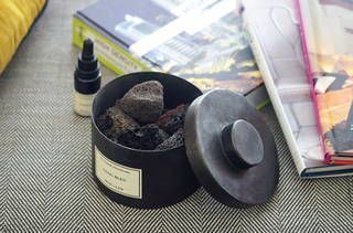 異質な存在感が男心くすぐる、溶岩石のルームフレグランス