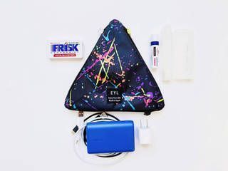 3つのポケットがお役立ち。新生活を盛り上げる携帯ポーチ。