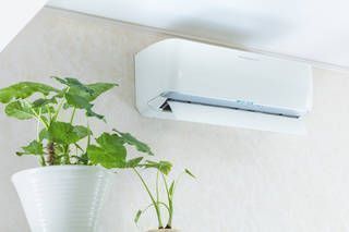 エアコンの除湿（ドライ）使いで冷房より快適＆電気代節約にも！