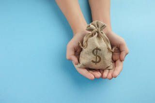 休業手当の期間はいつまで？アルバイトでももらえる？休業補償との違いは