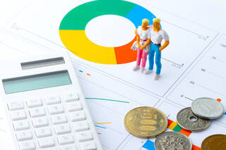 妻が退職、失業保険をもらいながら夫の扶養に入れる？