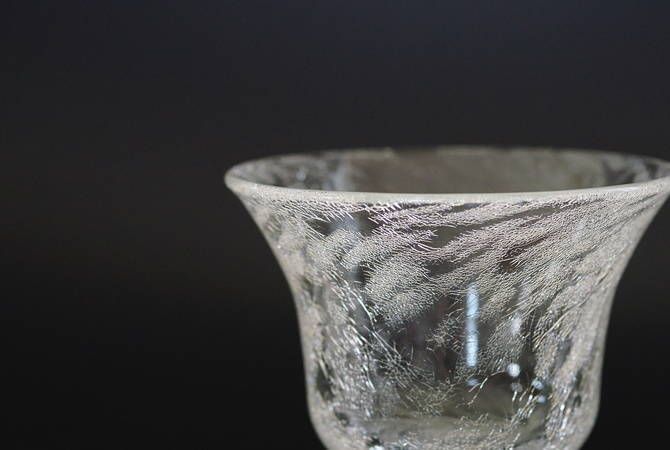 グラスの“ヒビ”を育てるって面白い！ 僕だけのオンリーワンのグラス。