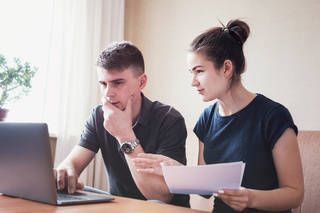 扶養内で働くのは本当に得？損しないための働き方と年収の目安は