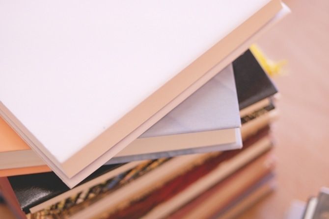 秋の夜長の読書タイムに。おすすめファンタジー作品3選