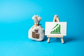 年金の繰下げ、受給額はどれくらい増えるの？税金対策もできる？