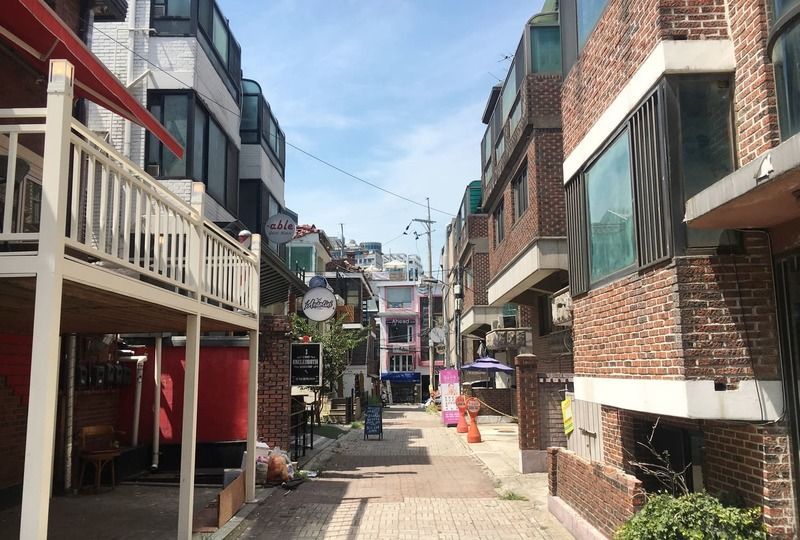 弘大（ホンデ）も欠かせない巡礼エリア