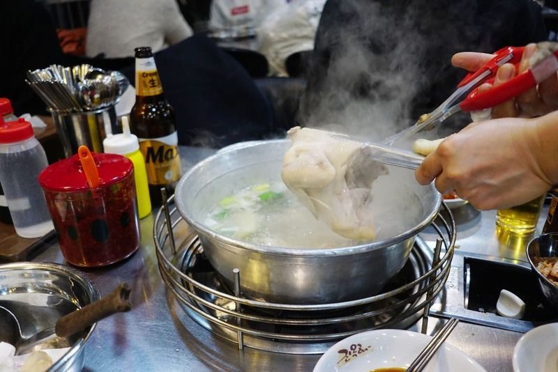 「陳玉華ハルメ元祖タッカンマリ」が人気No.1