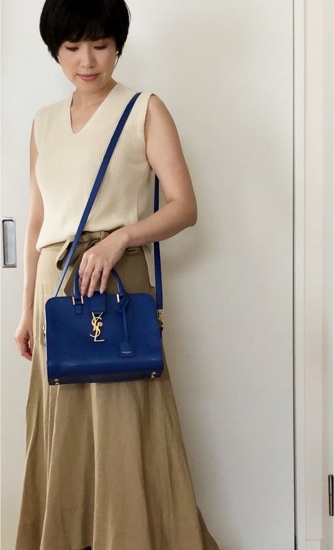 SAINT　LAURENを持つ山口さん