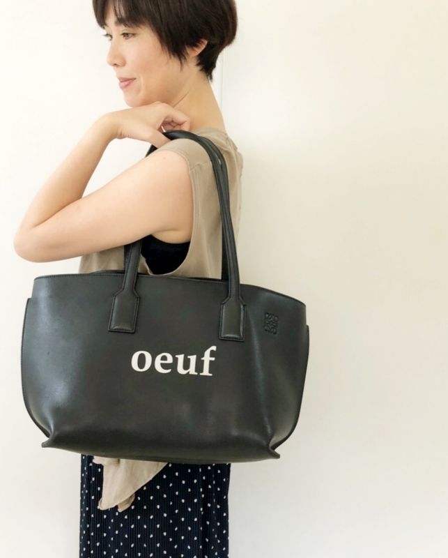 ​LOEWEを持つ山口さん