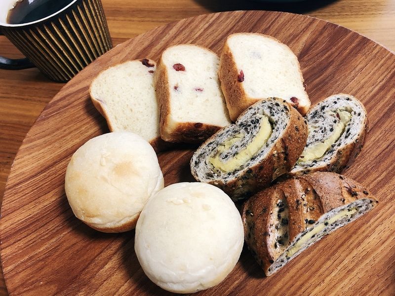 朝食の3種類のパン