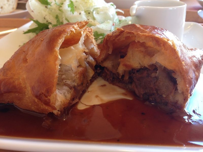 すね肉煮込みオープン