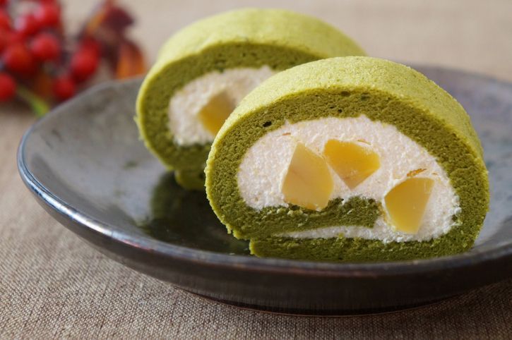 抹茶ロールケーキ