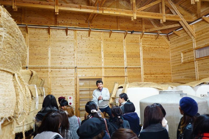 時季（とき）のくらで酢蔵を見学