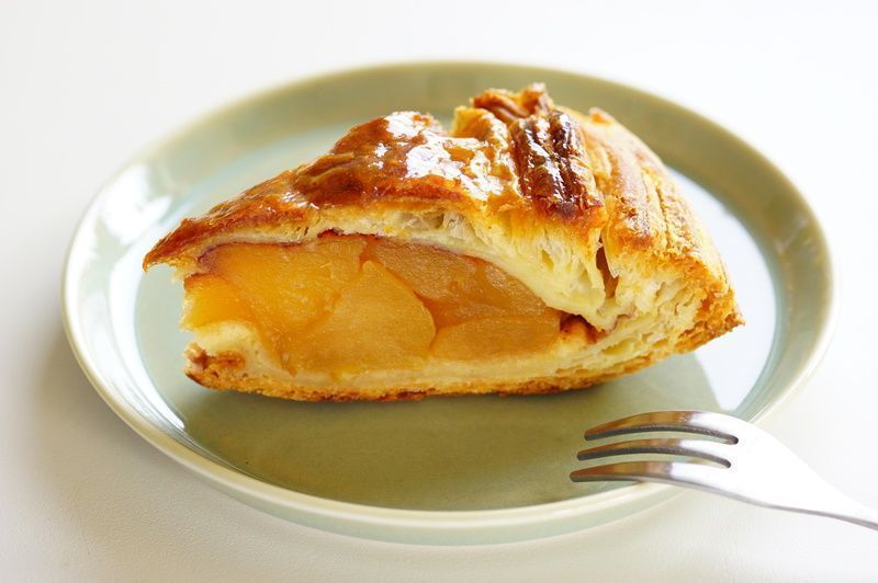 お土産の「林檎と葡萄の樹」のアップルパイ