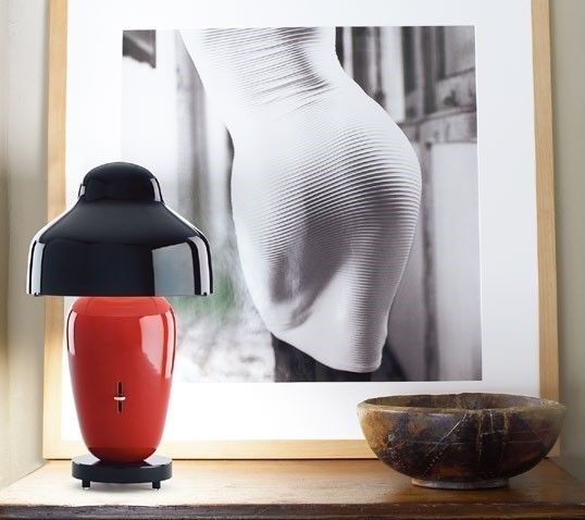 赤と黒のスタンド