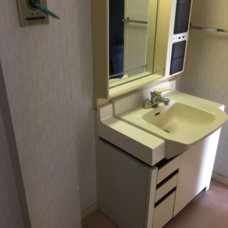 リノベーション前の洗面所