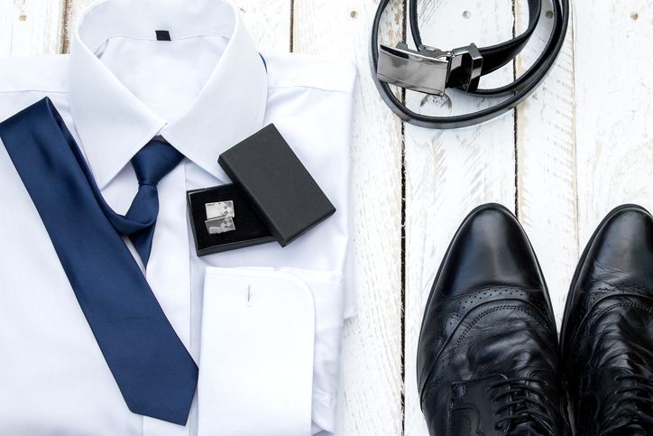 スーツアクセサリ