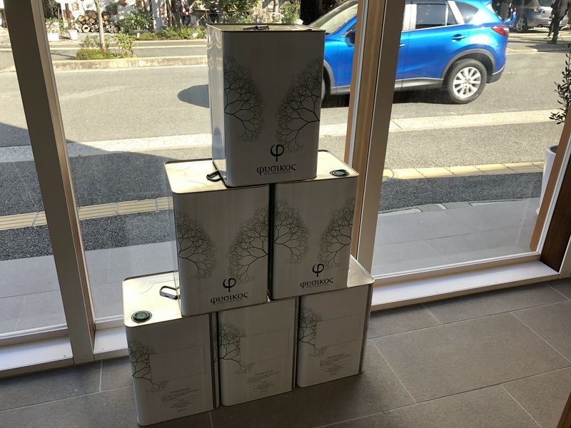 オリーブオイル缶