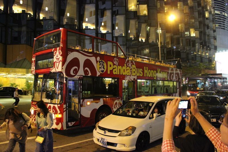 香港のオープントップバス