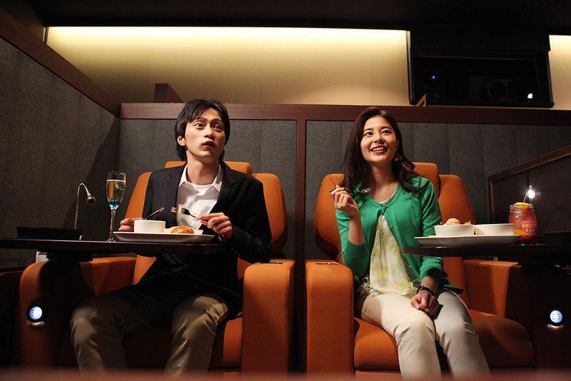 シネマトゥデイ