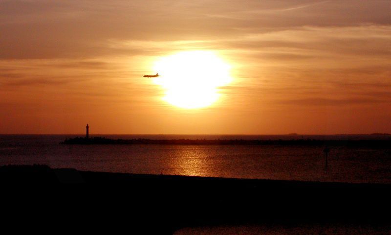 波の上うみそら公園からの夕景