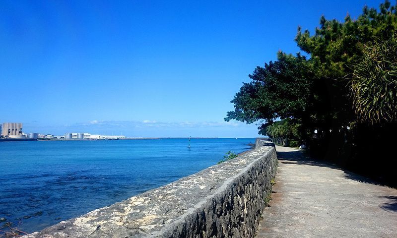「三重城」の遊歩道