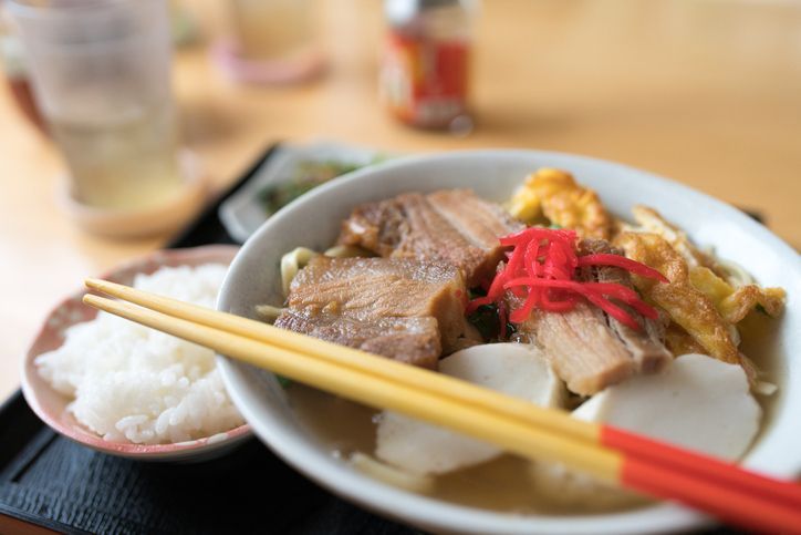 沖縄そばに特典がつく
