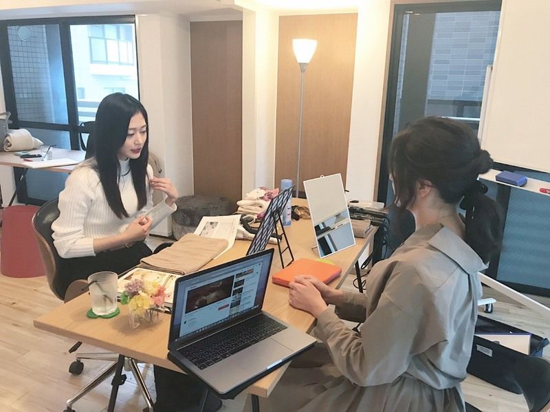 八波さん相談している