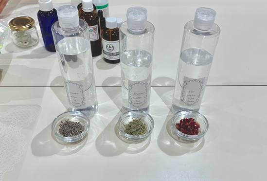 3つの芳香蒸留水