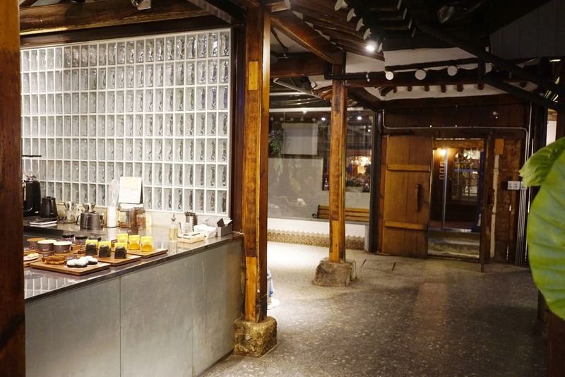 「韓屋カフェ通り」を代表する人気カフェ『SEOUL COFFEE』